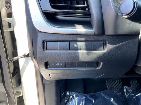 Used 2021 Nissan Rogue SV AWD/4WD image 25