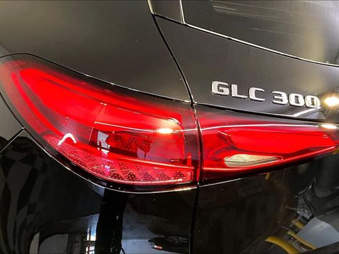 New 2026 Mercedes-Benz GLC 300 4MATIC image 5