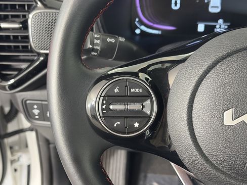 Certified 2024 Kia Soul GT-Line image 29