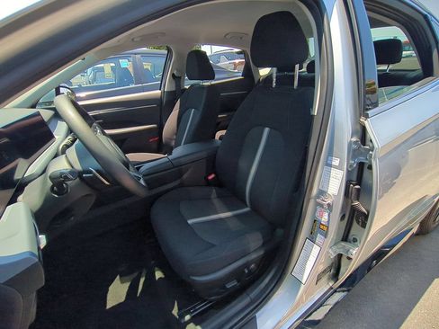 Used 2025 Hyundai Sonata SEL FWD image 18