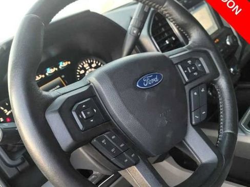 Used 2018 Ford F150 XLT w/ Equipment Group 302A Luxury image 8