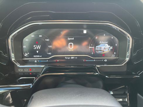 Used 2022 GMC Sierra 1500 SLT image 17