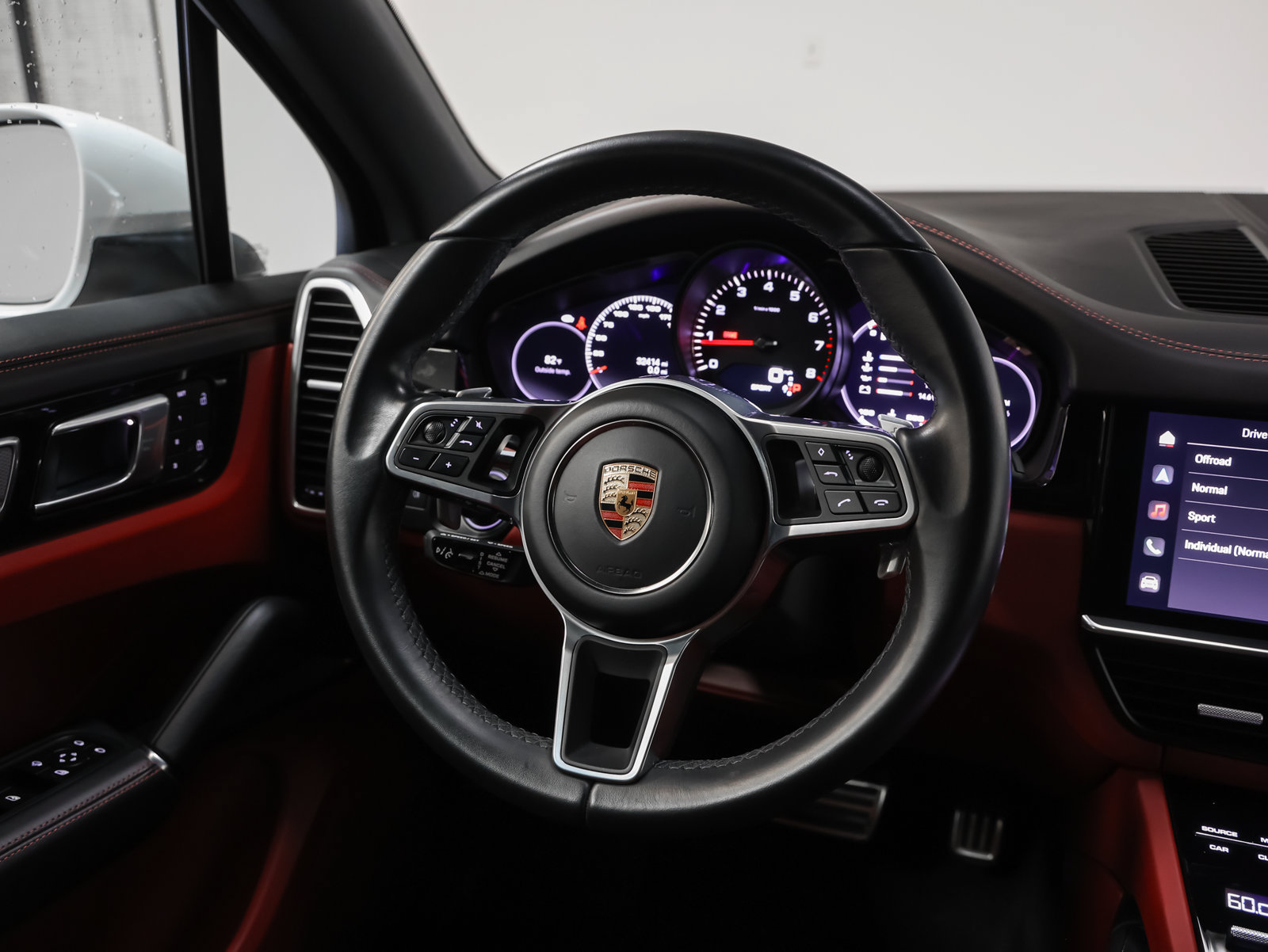 Certified 2023 Porsche Cayenne S Platinum AWD/4WD image 27