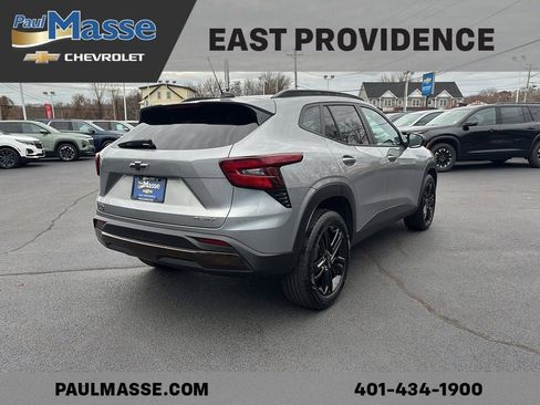 Certified 2025 Chevrolet Trax ACTIV w/ Sunroof Package image 7