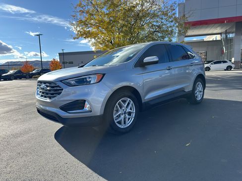 Used 2022 Ford Edge SEL image 5