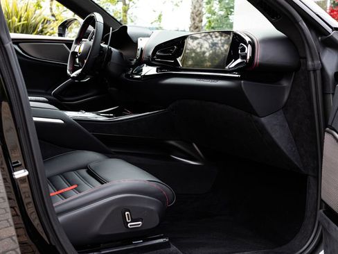 Certified 2025 Ferrari Purosangue AWD/4WD image 54