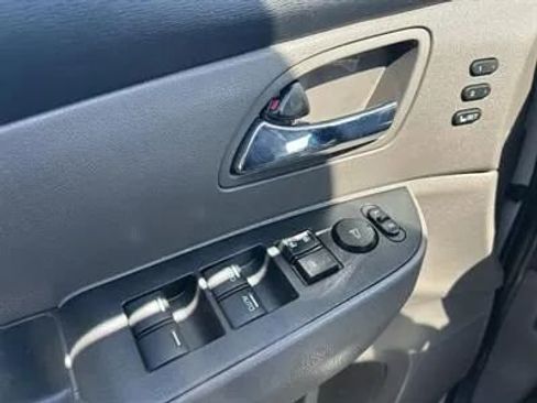 Used 2016 Honda Odyssey Touring Elite image 19