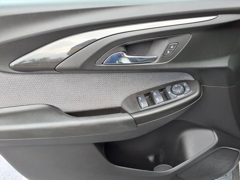 Used 2022 Chevrolet TrailBlazer LT w/ Convenience Package image 10