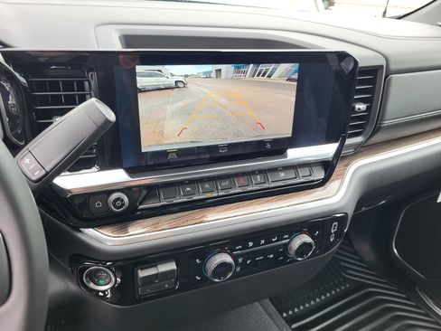 New 2026 Chevrolet Silverado 1500 LT w/ Texas Edition Plus RWD image 18