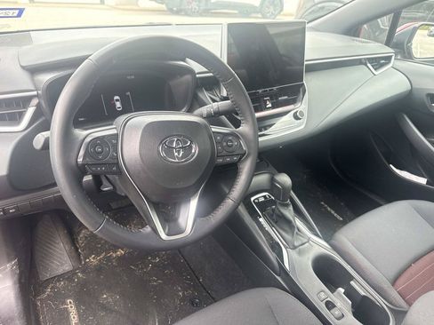 Used 2026 Toyota Corolla SE w/ SE Package FWD image 4