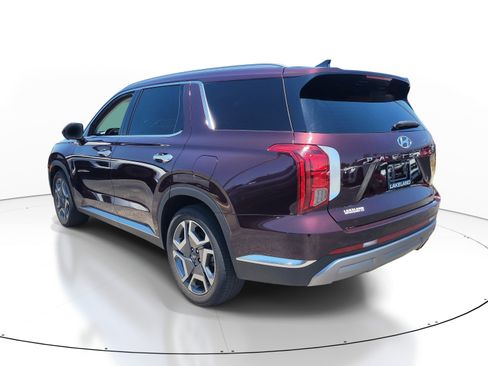 Used 2024 Hyundai Palisade Limited FWD image 6