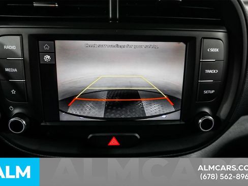Used 2025 Kia Soul LX w/ LX Technology Package FWD image 27