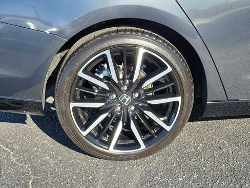 Used 2025 Honda Accord Touring image 35