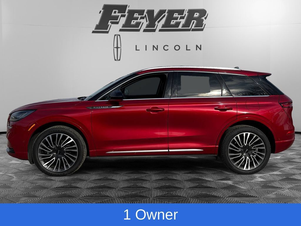 Used 2022 Lincoln Corsair Reserve w/ Equipment Group 201A AWD/4WD image 4