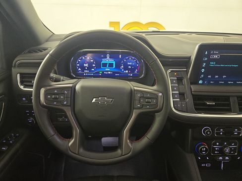 Certified 2024 Chevrolet Suburban RST w/ Luxury Package AWD/4WD image 15