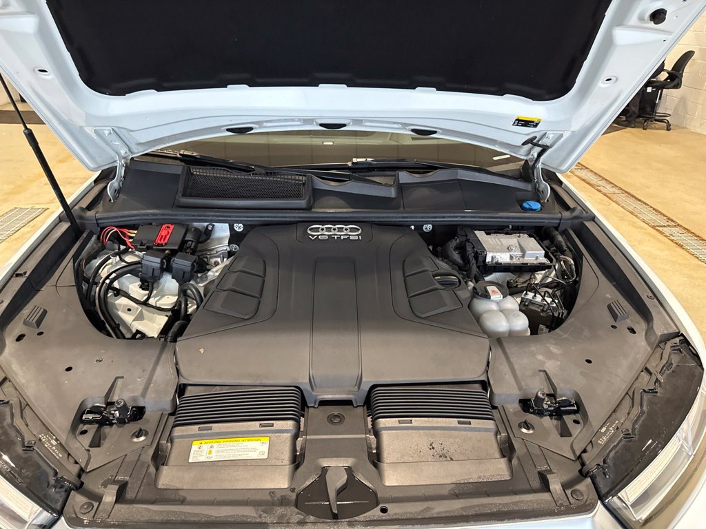 Used 2018 Audi Q7 3.0T Prestige AWD/4WD image 11
