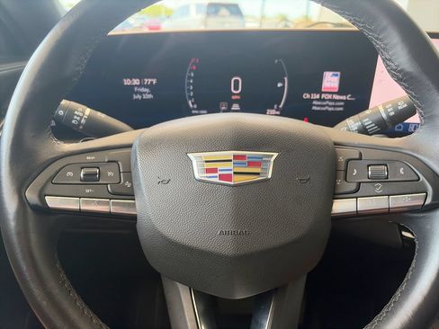 Used 2025 Cadillac XT4 Premium Luxury AWD/4WD image 21