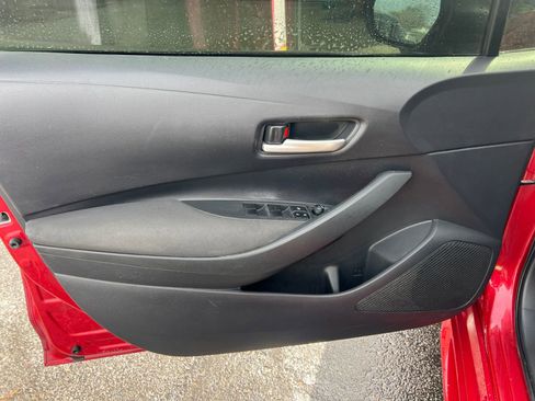 Used 2020 Toyota Corolla LE w/ Carpet Mat Package (TMS) FWD image 19