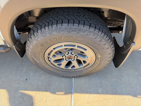 New 2026 Nissan Frontier PRO-4X image 9