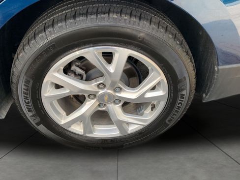 Used 2019 Chevrolet Equinox Premier FWD image 17