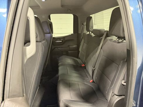 Used 2019 Chevrolet Silverado 1500 Custom Trail Boss w/ Custom Convenience Package AWD/4WD image 17