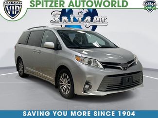 Used 2019 Toyota Sienna XLE w/ XLE Navigation Package FWD video 1
