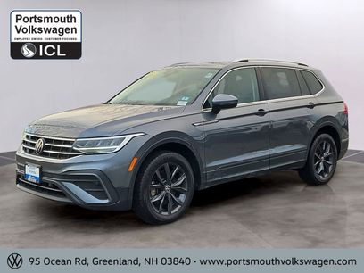 Used 2022 Volkswagen Tiguan SE w/ Panoramic Sunroof Package