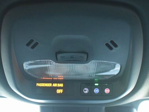 Used 2024 Chevrolet Trax RS w/ Driver Confidence Package image 28