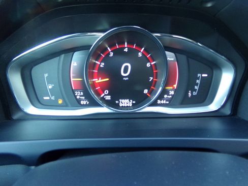 Used 2016 Volvo S60 T5 Premier image 44