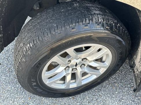 Used 2022 Chevrolet Silverado 1500 RST w/ Convenience Package II image 13