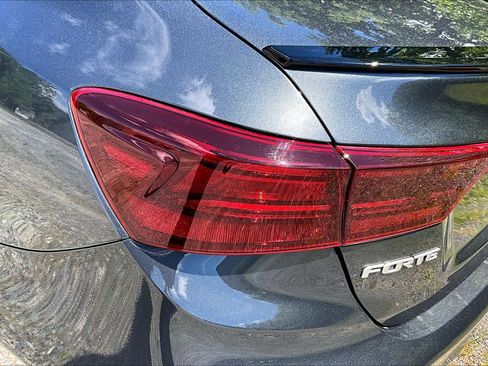 Used 2023 Kia Forte GT-Line FWD image 29