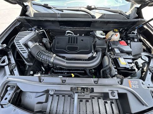 Used 2023 GMC Acadia SLE w/ Driver Convenience Package image 26