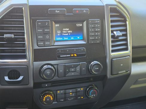 Used 2015 Ford F150 XLT w/ Equipment Group 301A Mid RWD image 32