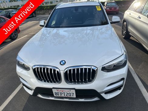Used 2018 BMW X3 xDrive30i image 2