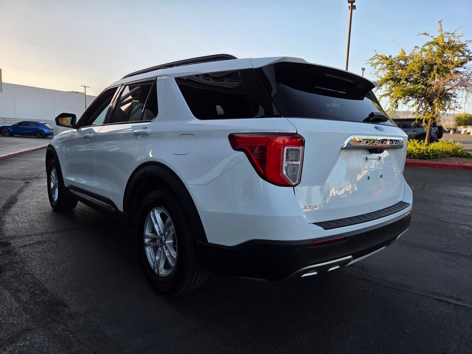 Certified 2023 Ford Explorer XLT w/ Equipment Group 202A RWD image 4