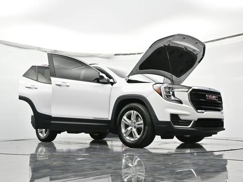 Certified 2022 GMC Terrain SLE w/ Driver Convenience Package image 49