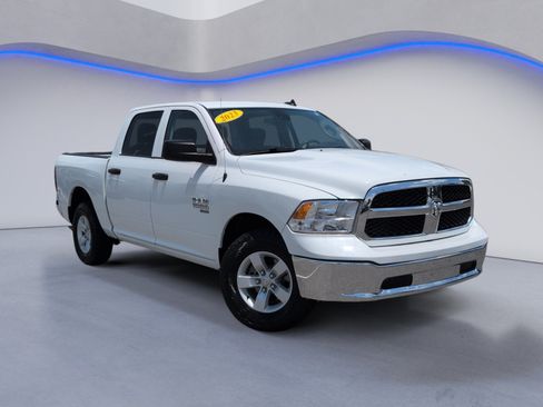 Used 2023 RAM 1500 Classic SLT w/ Electronics Group AWD/4WD image 1