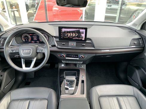 Certified 2023 Audi Q5 2.0T Premium Plus w/ Premium Plus Package image 4