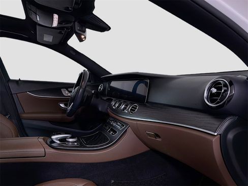 Certified 2019 Mercedes-Benz E 300 E 300 image 32