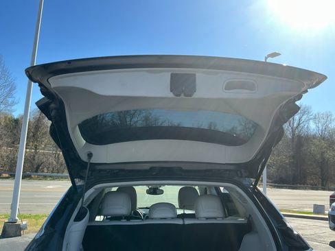 Used 2018 Jeep Compass Latitude w/ Popular Equipment Group image 18