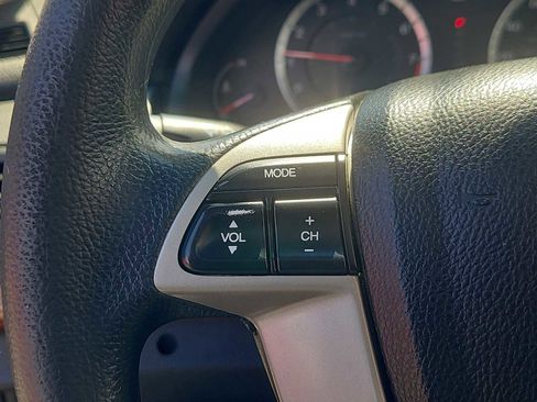 Used 2011 Honda Accord EX image 17