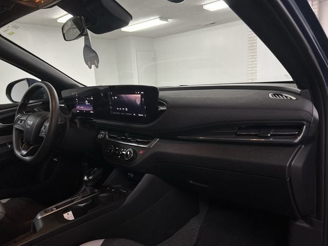 Certified 2024 Buick Envista Preferred w/ Convenience II Package FWD image 26