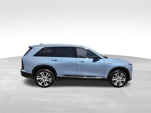 New 2027 Cadillac Vistiq Luxury AWD/4WD image 5