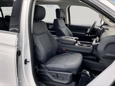 New 2025 Ford Expedition Max Active image 11