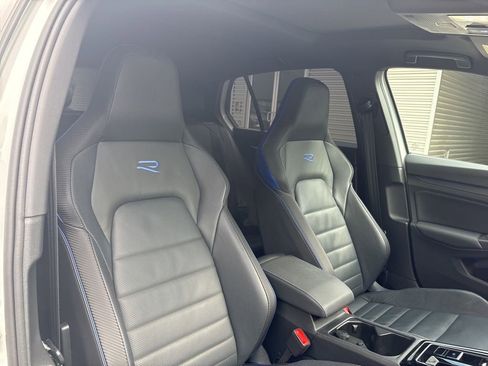 Used 2024 Volkswagen Golf R image 16