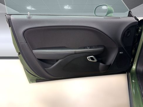 Used 2023 Dodge Challenger SXT RWD image 16