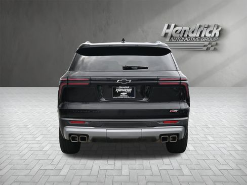 Used 2024 Chevrolet Traverse Z71 w/ Enhanced Driving Package AWD/4WD image 9