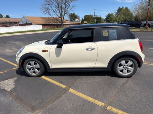 Used 2017 MINI Cooper 2-Door Hardtop FWD image 10