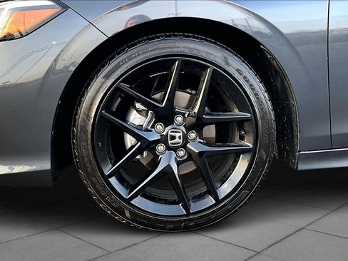 Certified 2025 Honda Civic Sport image 11
