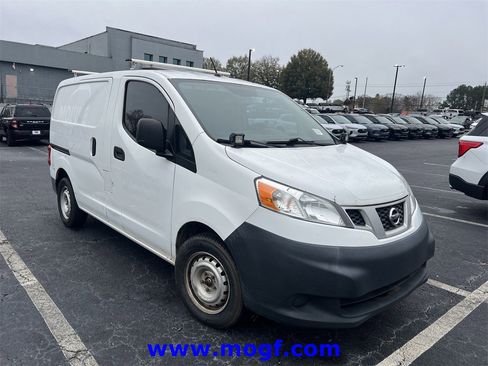 Used 2016 Nissan NV200 SV image 4